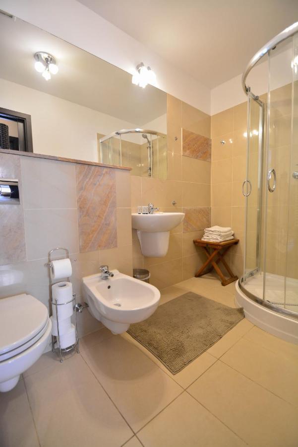 Apartamenty Na Wyspie -Apartamenty Stella Świnoujście Buitenkant foto